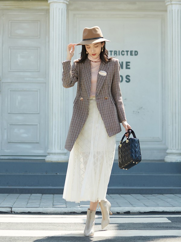 让你轻松拥有强大气场 美诗缇这件西装值得入手