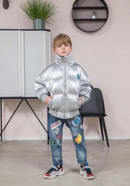 耐穿又耐看的羽绒服 就选快乐精灵童装