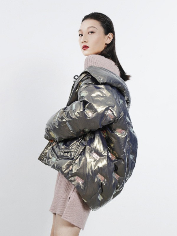 适合小个子女生的大衣和羽绒服 尼赫菲女装更有品质