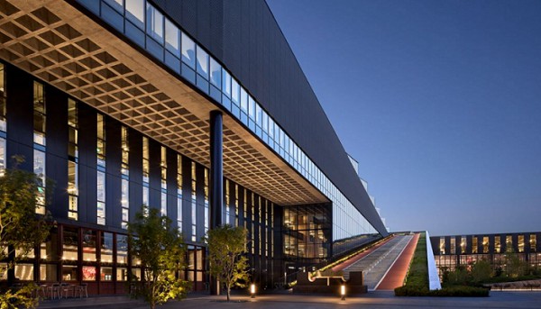 NBA球星詹姆斯将继续与耐克合作 耐克总部扩建第6座大楼以勒布朗·詹姆斯命名