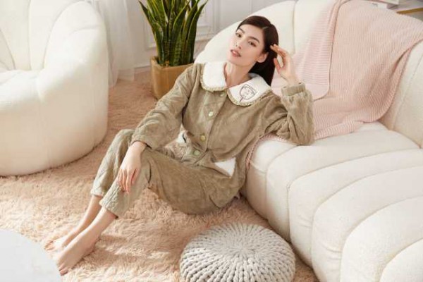 内衣加盟品牌闺秘内衣五套秋冬新品学生睡衣分享