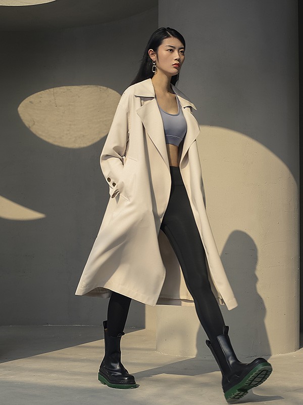 小胸女生怎么穿 背心的这几款穿搭方式显瘦又显高