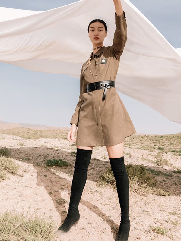 时尚博主都在穿的经典大地色系穿搭,优雅显气质!