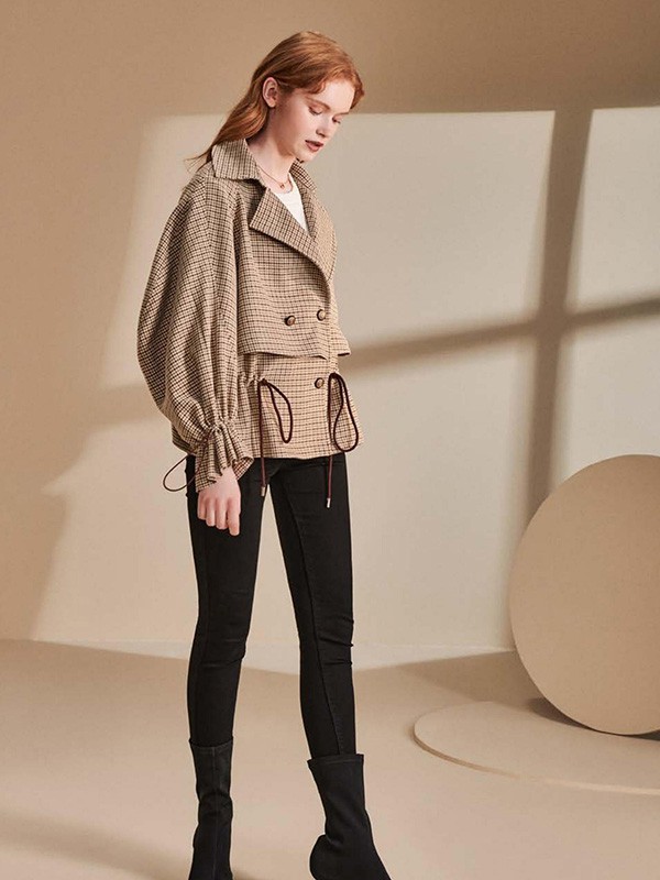 高级的大地色系,要怎么搭配才好看?温暖的秋冬大地色,你Get了吗?