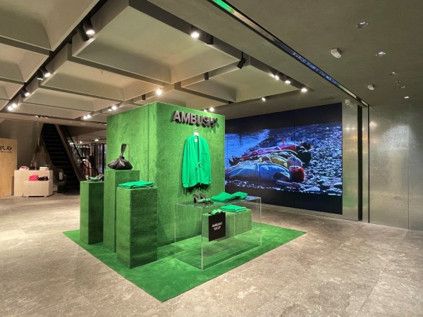 AMBUSH快闪店登陆上海新天地I.T店铺