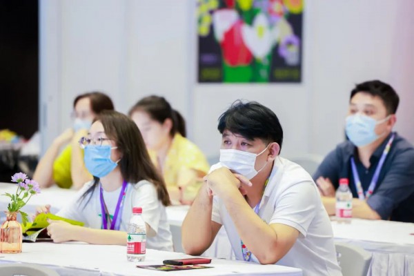 CHIC2021（秋季）订单如雪飞至 商贸繁花盛开