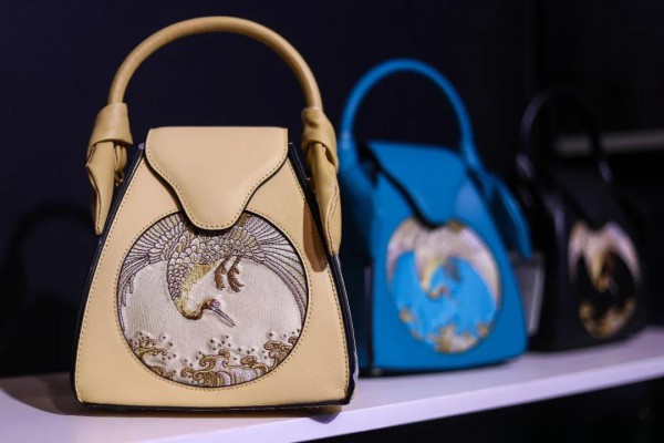 流行配饰&箱包鞋履 | 有品,有范儿,有担当