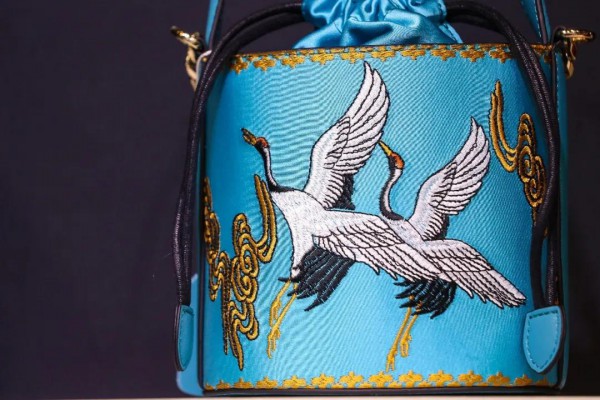 流行配饰&箱包鞋履 | 有品,有范儿,有担当