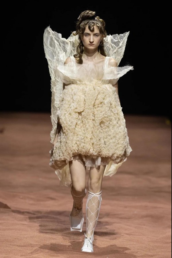 BANXIAOXUE班晓雪2022春夏新品系列发布