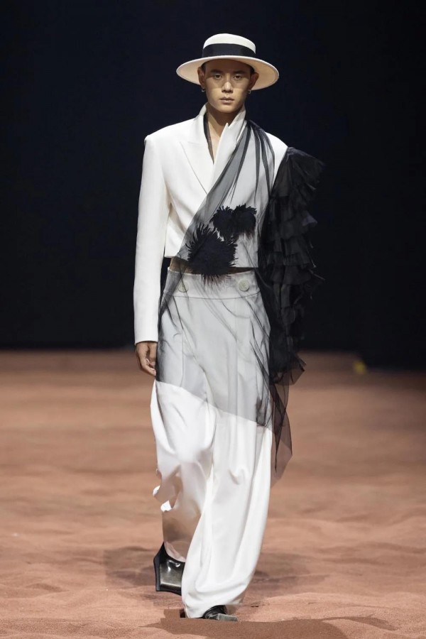 BANXIAOXUE班晓雪2022春夏新品系列发布