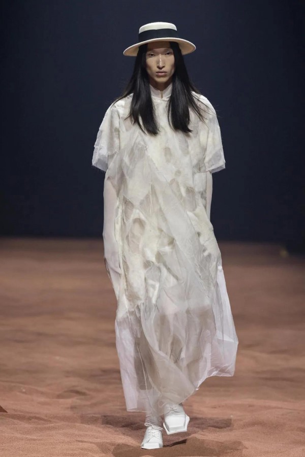 BANXIAOXUE班晓雪2022春夏新品系列发布