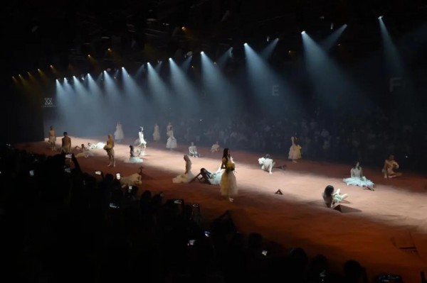 BANXIAOXUE班晓雪2022春夏新品系列发布