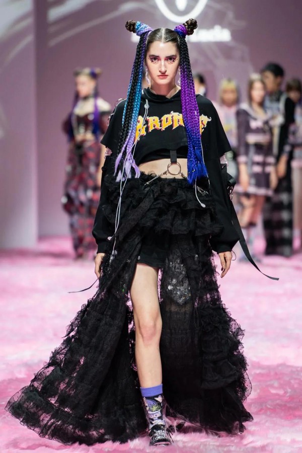 BRONZE LUCIA 2022春夏新品发布