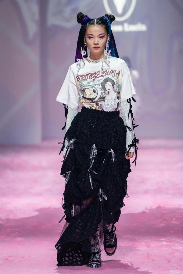 BRONZE LUCIA 2022春夏新品发布