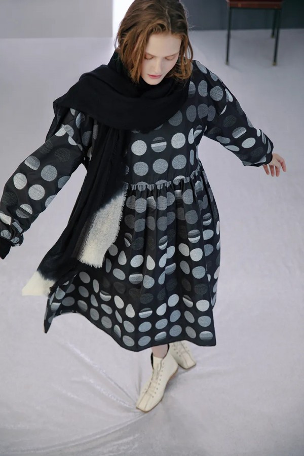 ZAIN形上|光影渐变波点 / 用褶裥幻化出雅致禅意