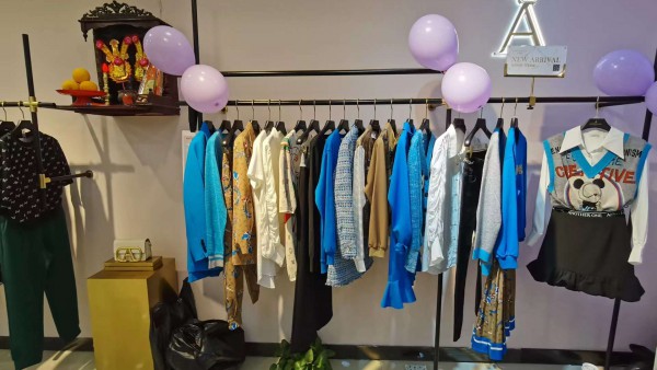 热烈庆祝吴小姐ANOTHER ONE汕头峡山店开业成功!