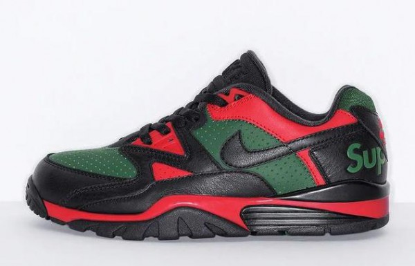 Supreme x Nike全新联乘鞋款发售