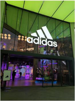 从D&G中国市场回升到新疆运动员代言adidas  辱华品牌是否能够“卷土重来”?