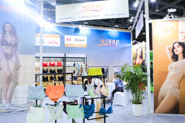 2021杭州时尚数字展专访:新怡内衣集团邱总