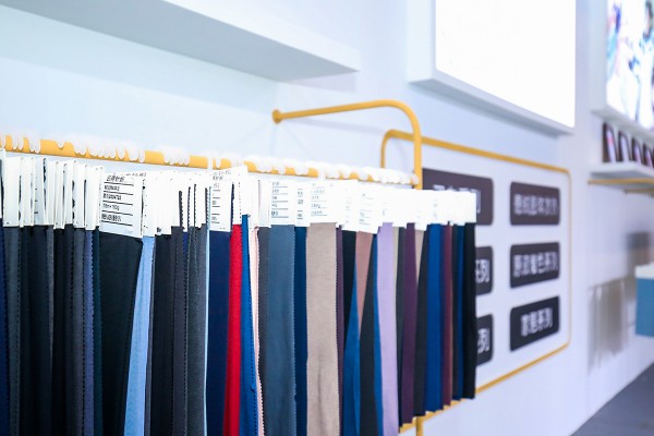 2021杭州时尚数字展专访:云萍针织总经理-方俊辉