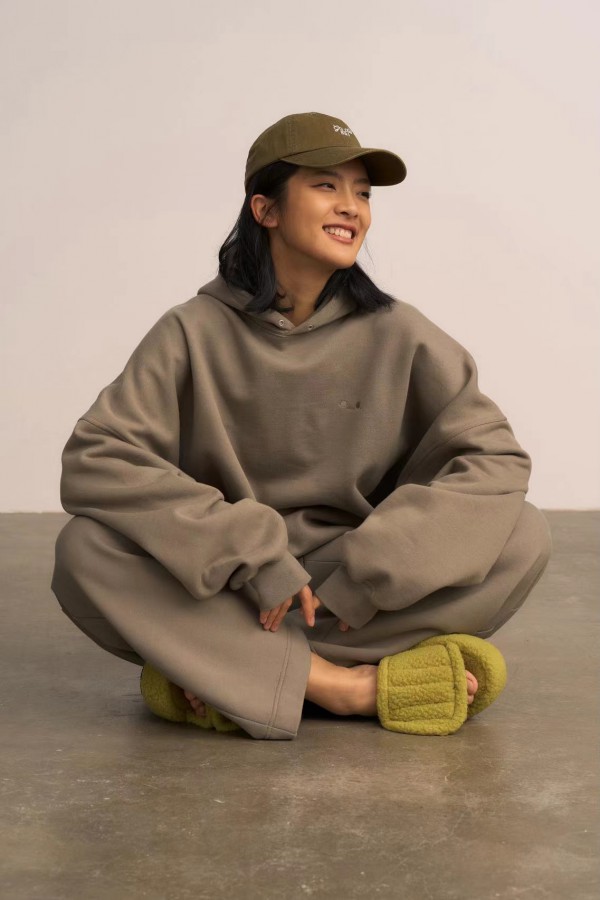 白敬亭个人品牌「GOOD BAI」正式推出首个系列,11月正式登陆淘宝官方旗舰店