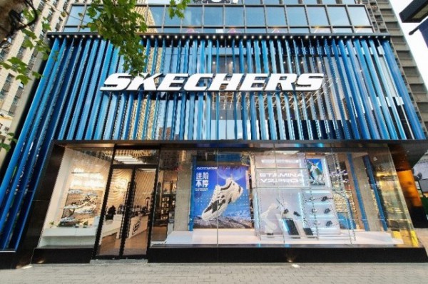 斯凯奇宣布以“舒适科技公司”品牌定位亮相第四届进博会