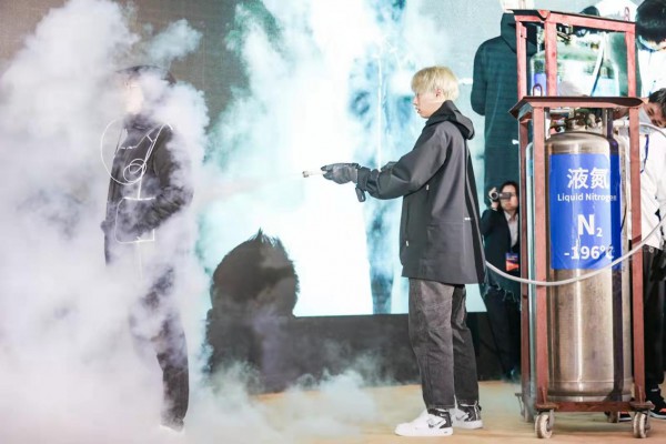 “中国人请给国货一个机会”主题发布会暨白小T新国货之光发布会