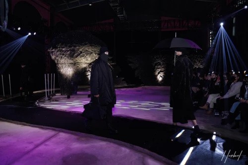 HERBEL黑白WINTER SHOW《平行世界》圆满落幕