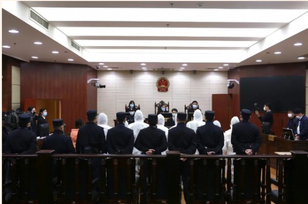 上海造假团伙制售假冒“香奈儿”“迪奥”等奢侈大牌,48人被判刑