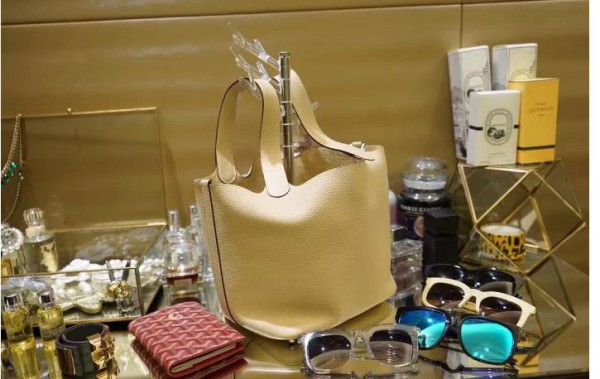 上周国际新闻:优衣库北京首家全球旗舰店将于下月开业