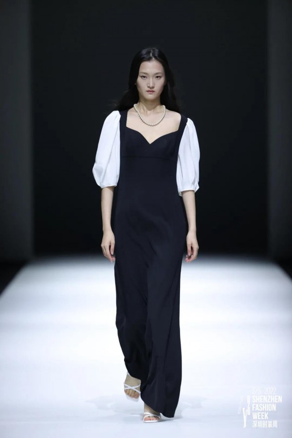 EITIE爱特爱VS VIMAGE 纬漫纪联合走秀登陆深圳时装周