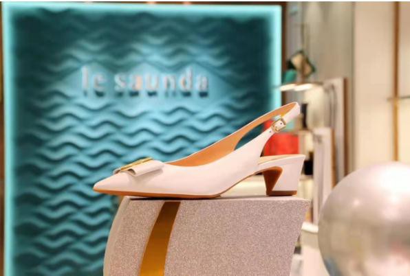 莱尔斯丹2021前半财年亏损223万元 同比收窄92.52%