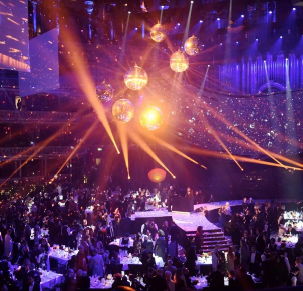 Tik Tok将成为2021年时尚大奖合作伙伴