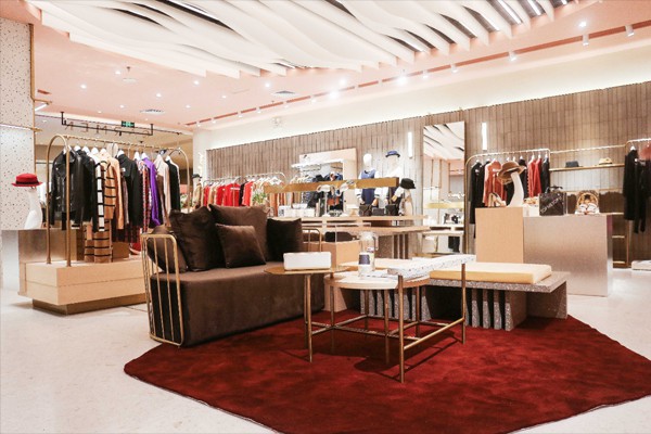 女装店冬天的衣服要怎么陈列?女装店冬装陈列技巧