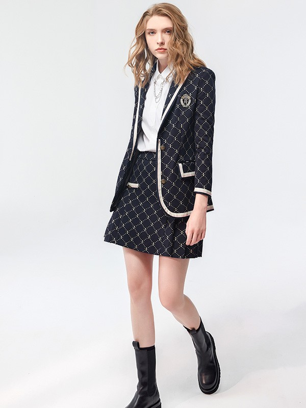 2021秋冬女生新款套装 这几款潮流西服套装一定不能错过