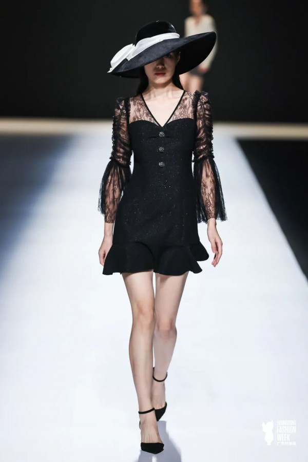 ANOTHER ONE 《半糖主义》主题大秀”亮相2021广东时装周-秋季