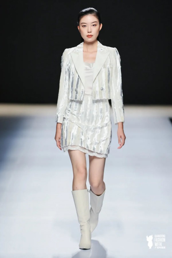 ANOTHER ONE 《半糖主义》主题大秀”亮相2021广东时装周-秋季