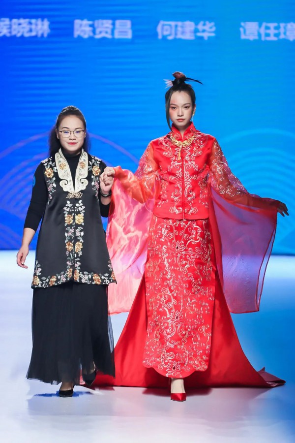 让非遗焕发新生 第三届广东纺织服装非遗推广大使诞生