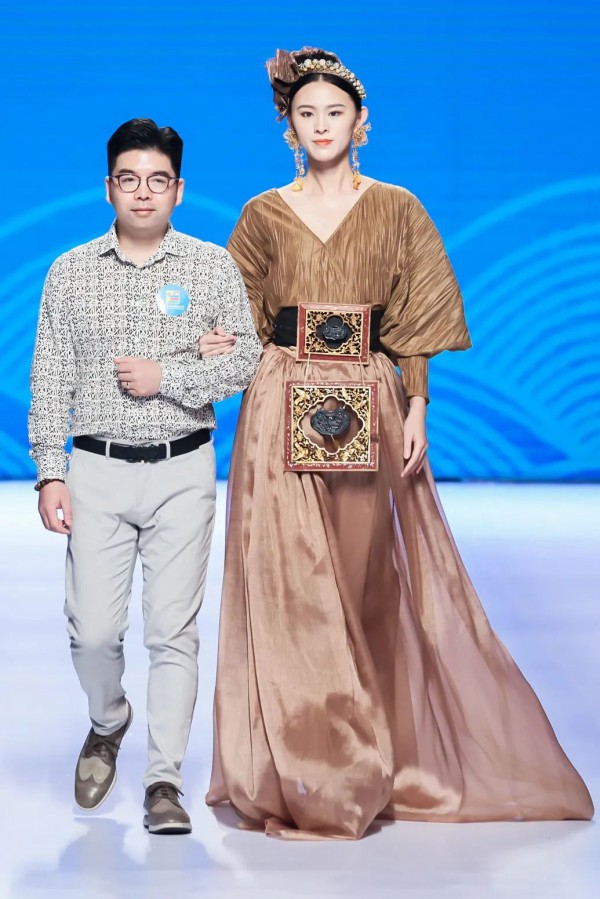 让非遗焕发新生 第三届广东纺织服装非遗推广大使诞生