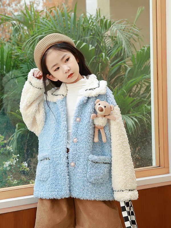 女宝宝秋冬穿什么外套软萌又可爱 什么样的颜色适合秋冬