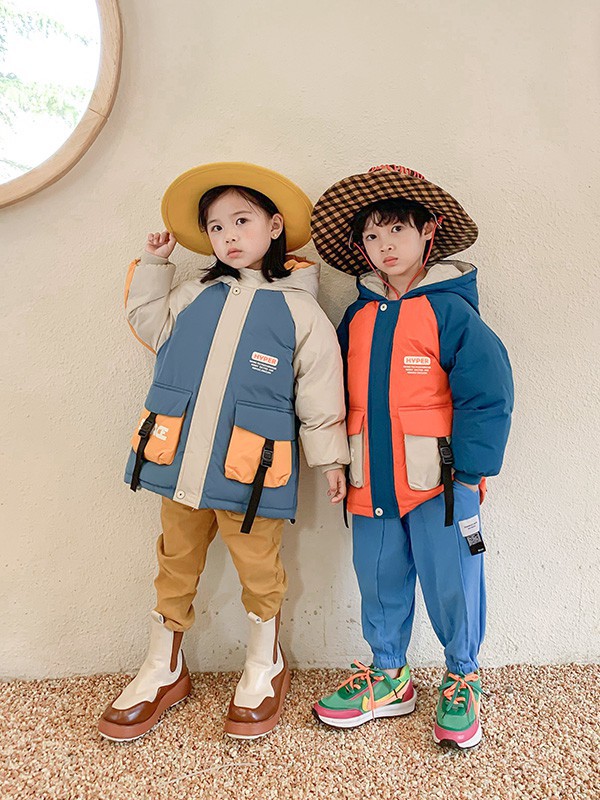 12岁左右的男女生秋冬季节怎么穿搭才好看 拼色棉袄好看吗