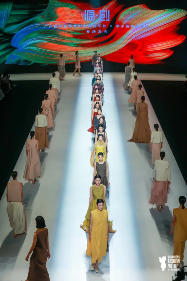 2021广东时装周-秋季秀场直击:李小燕高级定制