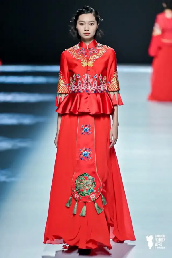 2021广东时尚文化周-秋季|百合印象:一针一线诠释国服之美