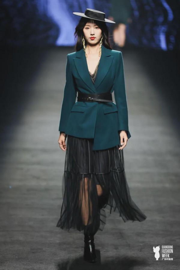 广东时装周再迎新锐时尚品牌 【NUI CHOICE女哲】大秀成功举办