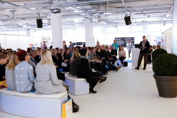 汇聚国际潮流 展现硬核实力——上海国际功能性纺织品展览会点亮新未来