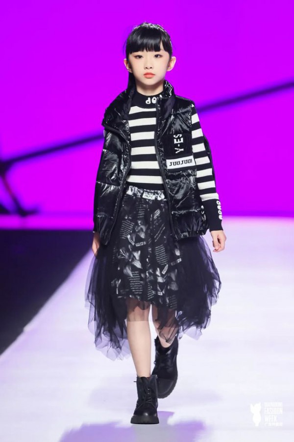 2021广东时装周-秋季|以梦为马,展现多彩童年