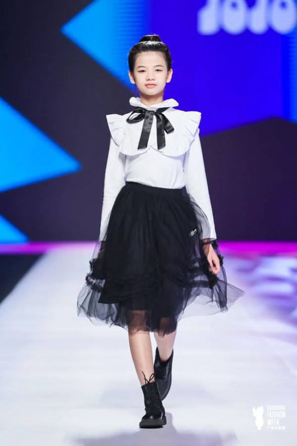 2021广东时装周-秋季|以梦为马,展现多彩童年