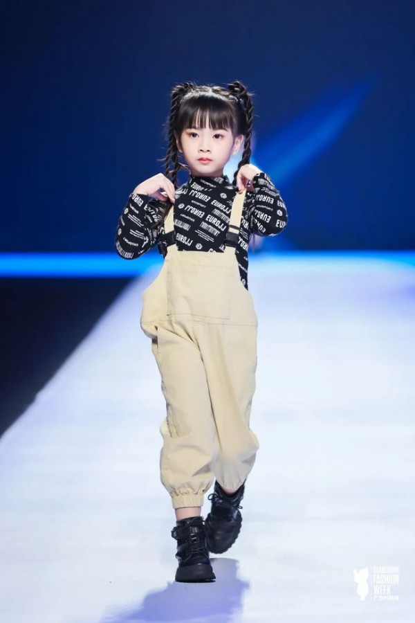 2021广东时装周-秋季|以梦为马,展现多彩童年