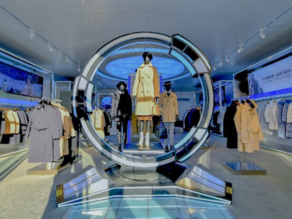 首创波司登风衣羽绒服快闪店登陆乌鲁木齐汇嘉时代广场