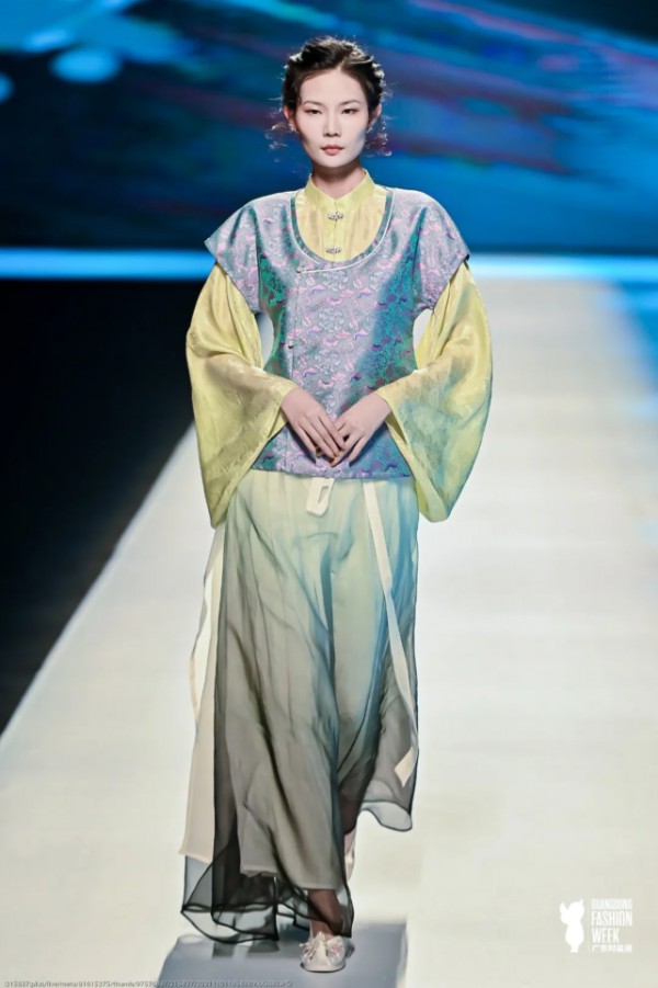 玘韵传承丨2021湾区（广东）时尚文化周-秋季